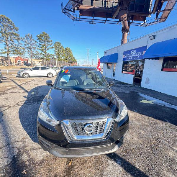2018 Nissan Kicks SV