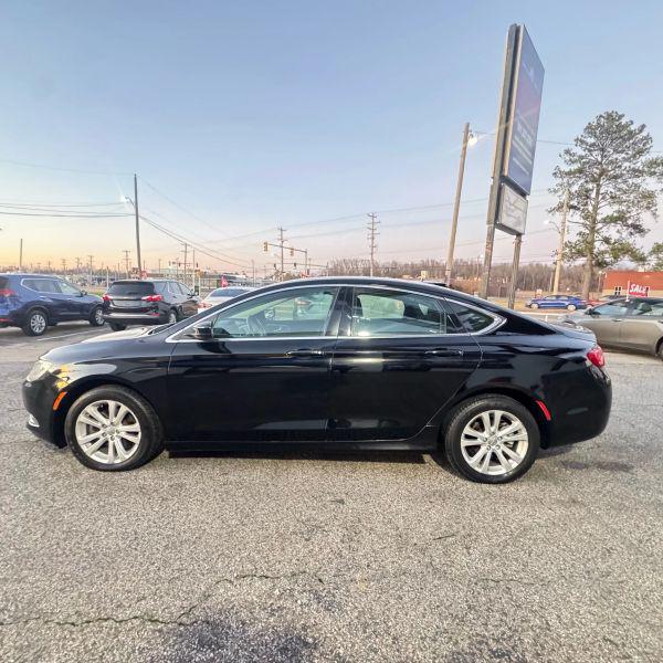 2015 Chrysler 200 Limited