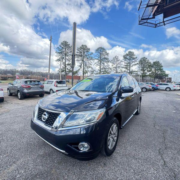 2015 Nissan Pathfinder SV