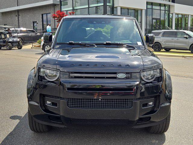 2023 Land Rover Defender 110 V8