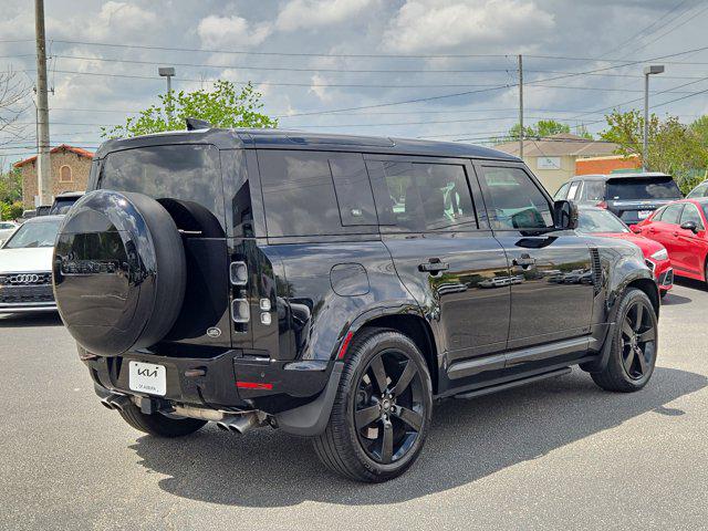 2023 Land Rover Defender 110 V8