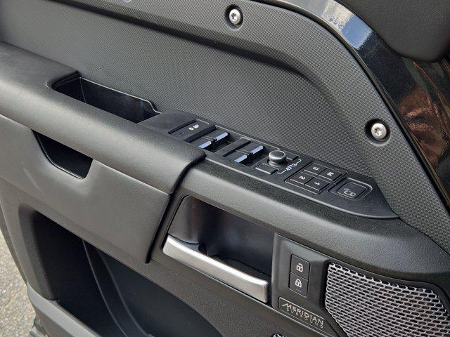 2023 Land Rover Defender 110 V8
