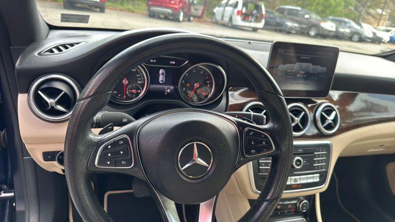 2017 Mercedes-Benz CLA 4MATIC