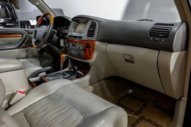 2004 Lexus LX 470 470