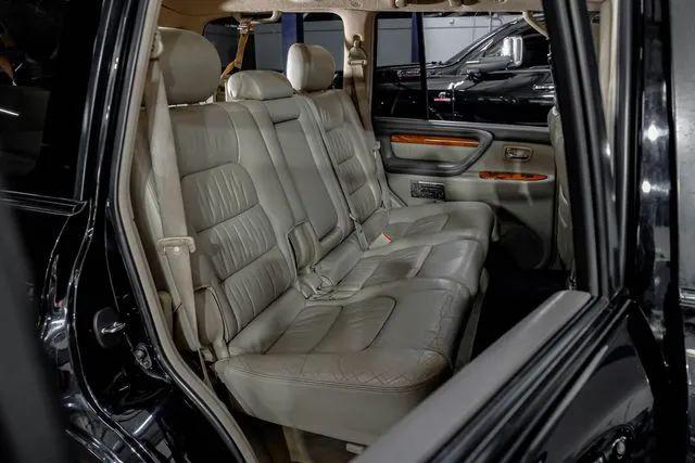 2004 Lexus LX 470 470