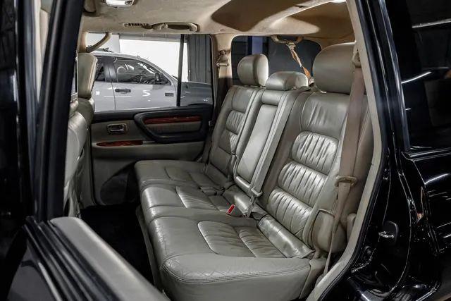 2004 Lexus LX 470 470