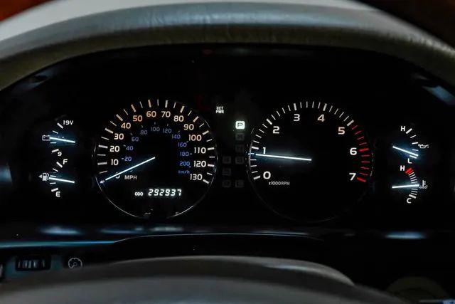 2004 Lexus LX 470 470