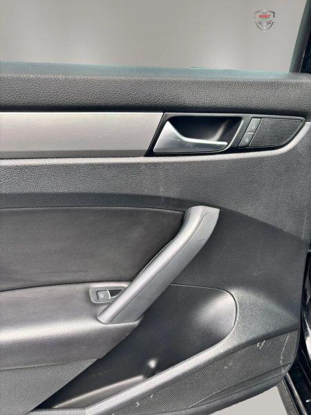 2014 Volkswagen Passat 1.8T Wolfsburg Edition
