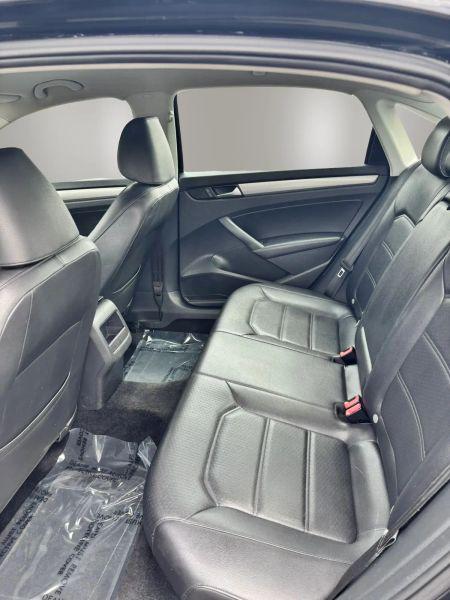 2014 Volkswagen Passat 1.8T Wolfsburg Edition