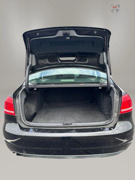 2014 Volkswagen Passat 1.8T Wolfsburg Edition