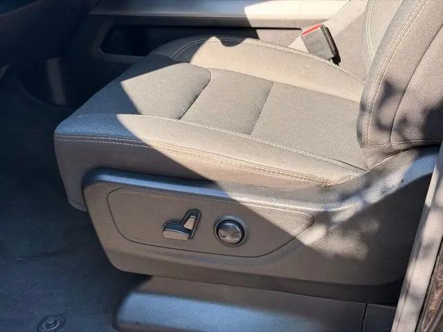 2023 Ram 1500 Big Horn Crew Cab 4x4 5'7" Box