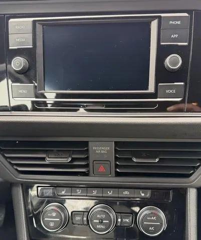 2020 Volkswagen Jetta 1.4T R-Line