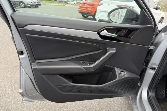 2020 Volkswagen Jetta 1.4T R-Line
