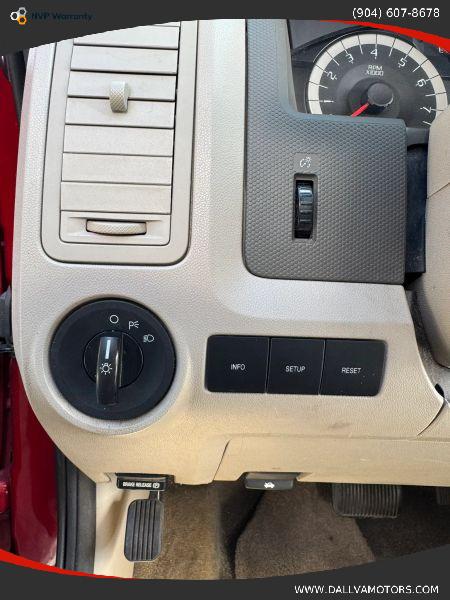 2011 Ford Escape XLS