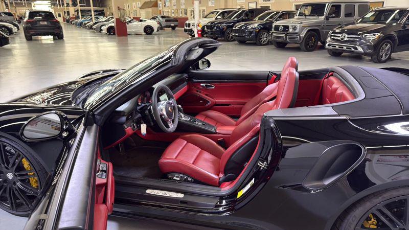 2014 Porsche 911 Turbo S