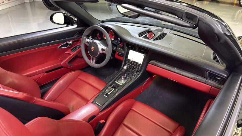 2014 Porsche 911 Turbo S