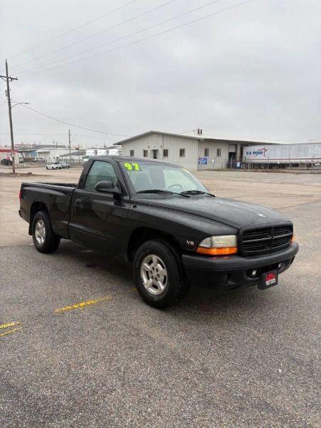 1997 Dodge Dakota Base
