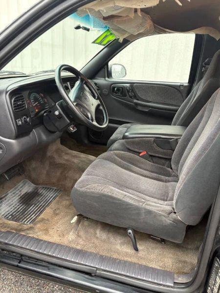1997 Dodge Dakota Base