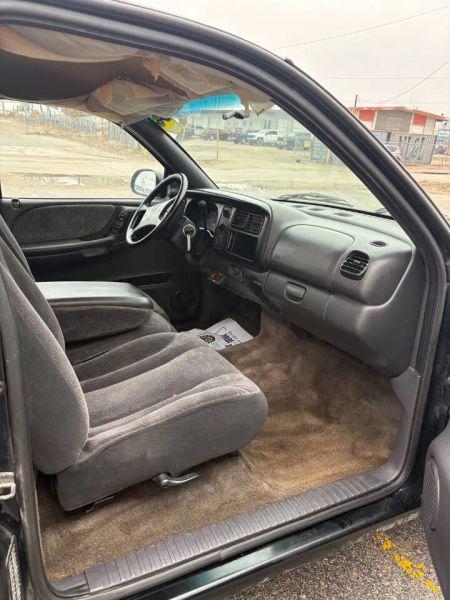 1997 Dodge Dakota Base