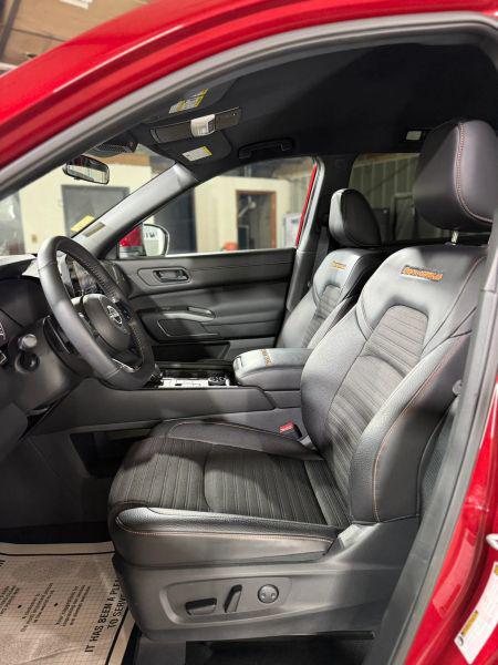 2025 Nissan Pathfinder Rock Creek 4WD