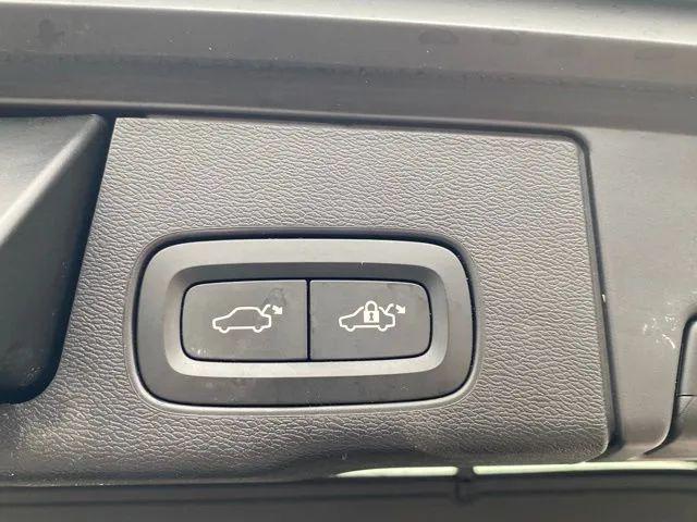2019 Volvo XC60 T5 Momentum