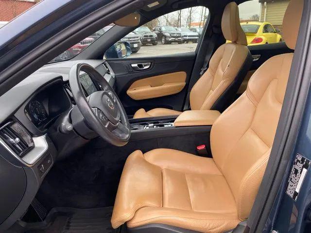2019 Volvo XC60 T5 Momentum