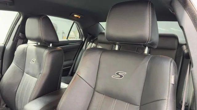2019 Chrysler 300 300S