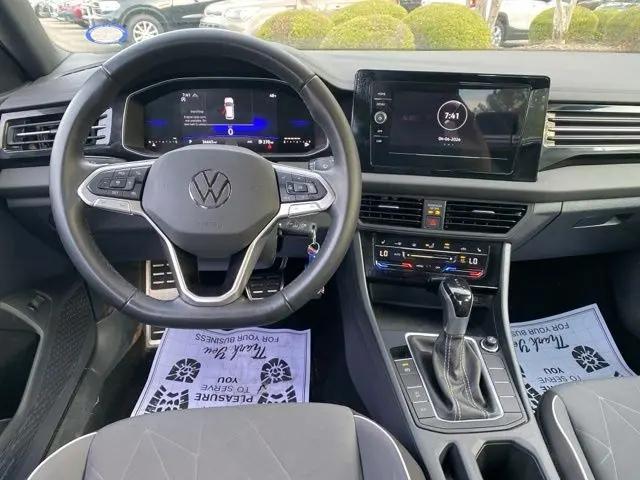 2025 Volkswagen Jetta 1.5T Sport