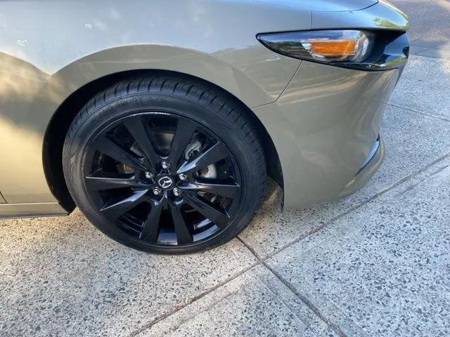 2024 Mazda Mazda3 2.5 Carbon Turbo