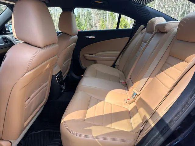 2012 Dodge Charger SXT