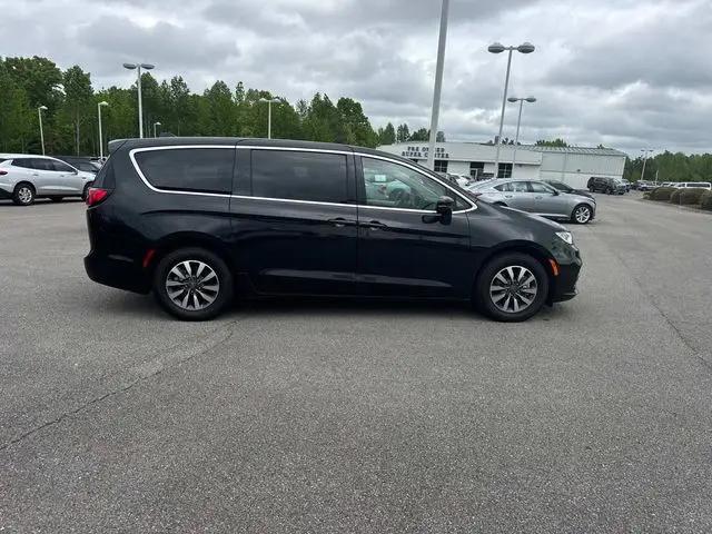 2024 Chrysler Pacifica Hybrid Select