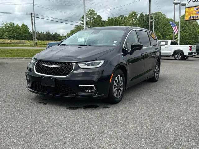 2024 Chrysler Pacifica Hybrid Select