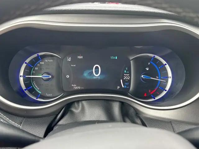 2024 Chrysler Pacifica Hybrid Select
