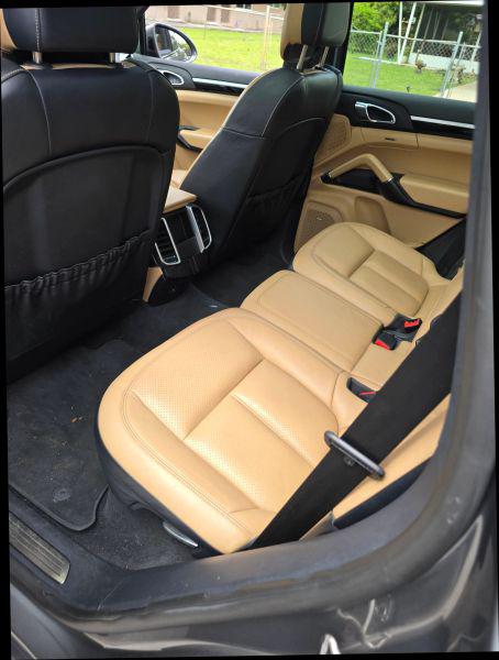 2018 Porsche Cayenne Base
