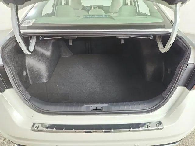 2023 Nissan Altima SL FWD