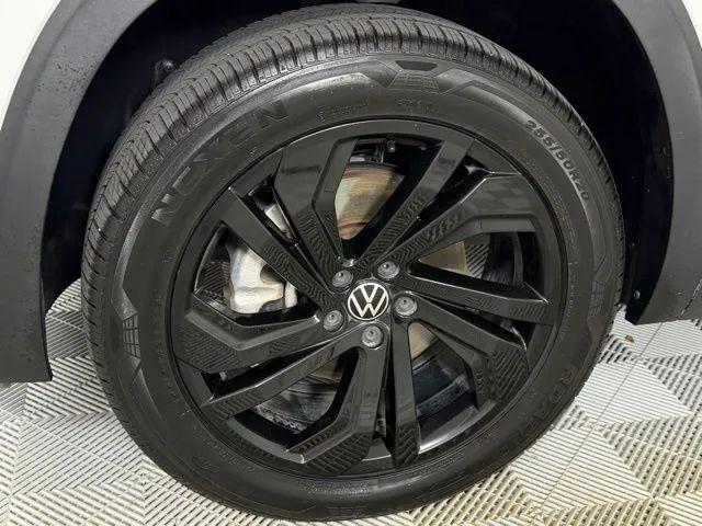 2022 Volkswagen Atlas 2.0T SE w/Technology