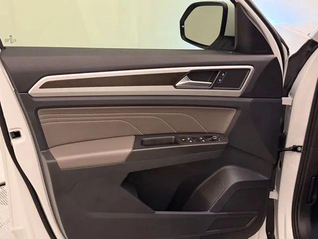 2022 Volkswagen Atlas 2.0T SE w/Technology