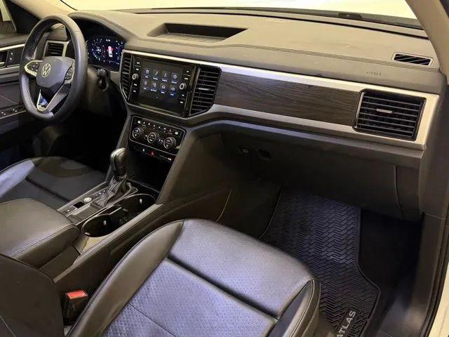 2022 Volkswagen Atlas 2.0T SE w/Technology
