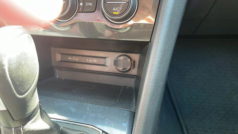 2021 Volkswagen Tiguan 2.0T SE R-Line Black
