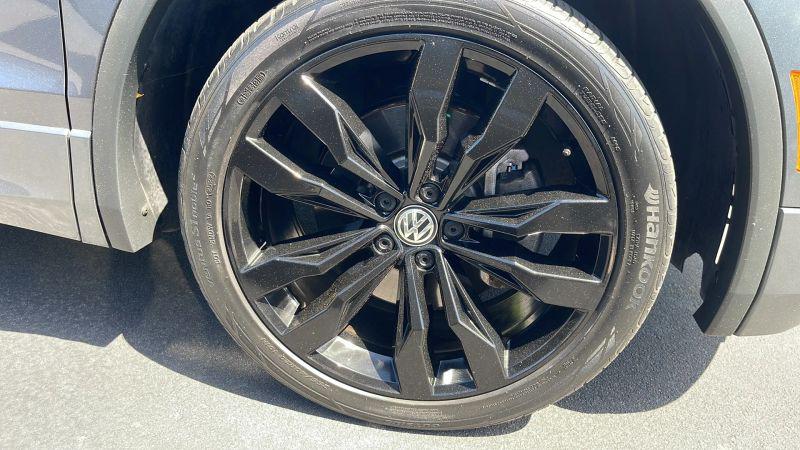 2021 Volkswagen Tiguan 2.0T SE R-Line Black