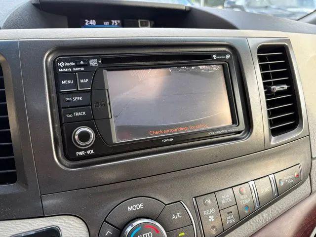 2012 Toyota Sienna XLE V6 8 Passenger