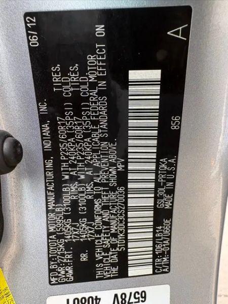 2012 Toyota Sienna XLE V6 8 Passenger