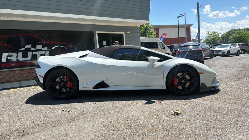 2021 Lamborghini Huracan Evo Spyder