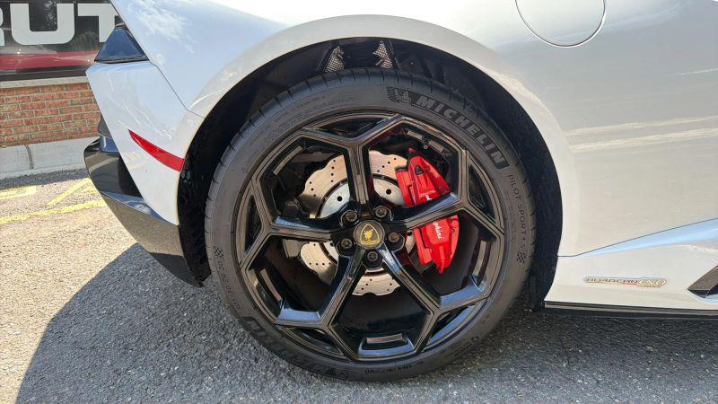 2021 Lamborghini Huracan Evo Spyder