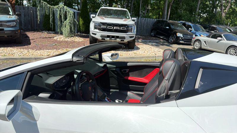 2021 Lamborghini Huracan Evo Spyder