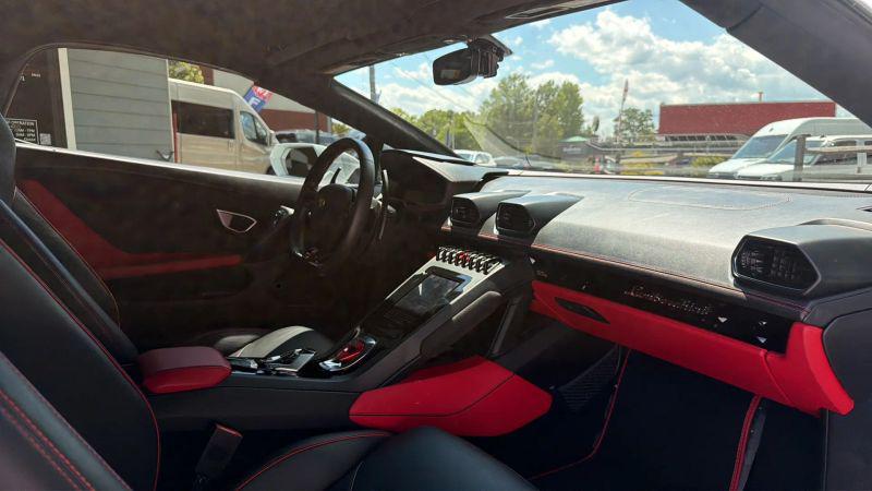 2021 Lamborghini Huracan Evo Spyder