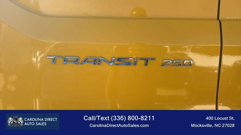 2019 Ford Transit w/Sliding Side Door w/LWB