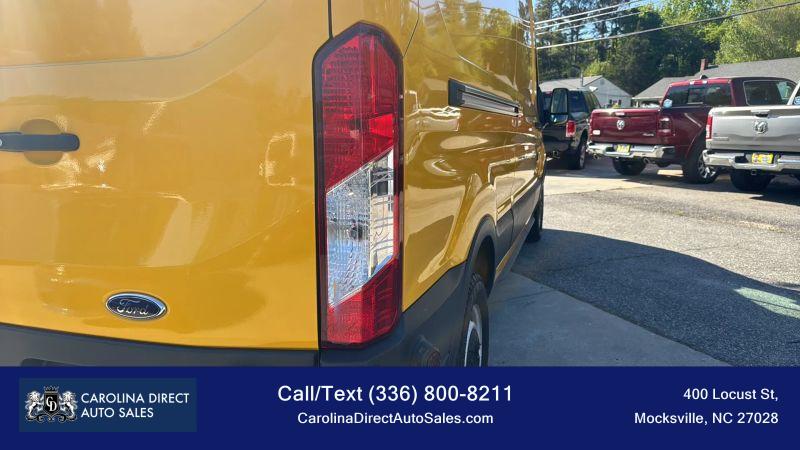 2019 Ford Transit w/Sliding Side Door w/LWB