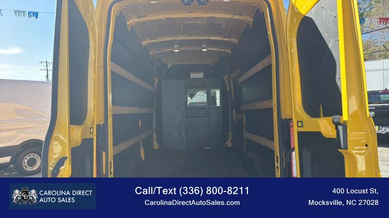 2019 Ford Transit w/Sliding Side Door w/LWB