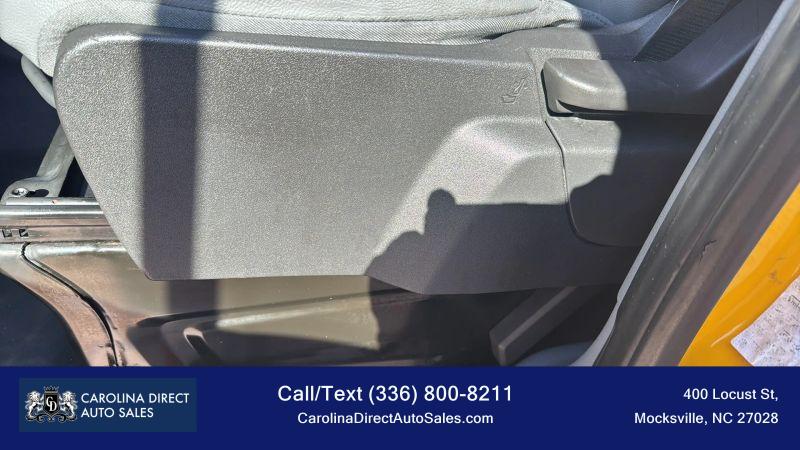 2019 Ford Transit w/Sliding Side Door w/LWB
